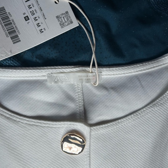 Zara White Top with Gold Button V neck vest size M - Picture 9 of 11
